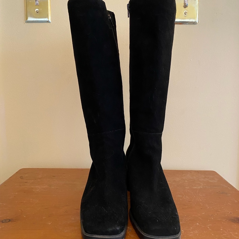 Bandolino Knee high Black Boot size 9 1/2